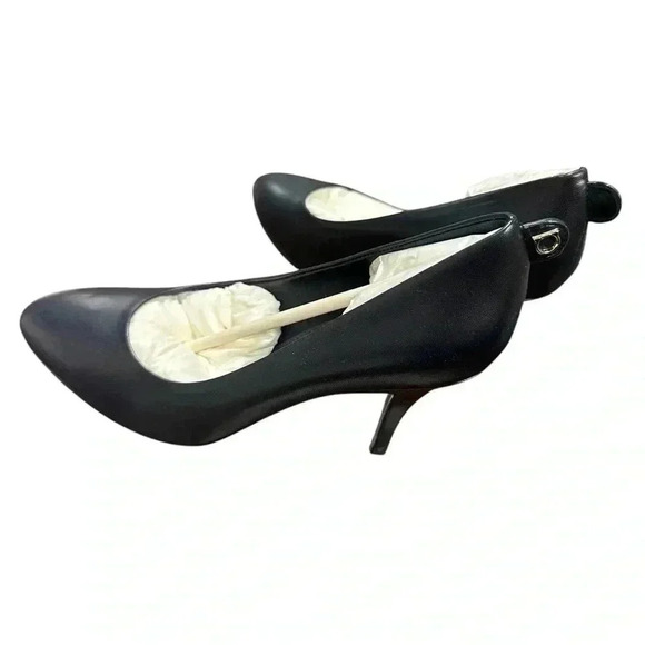 Salvatore Ferragamo Navy Blue Judy Leather Heel size 7 - Picture 3 of 6